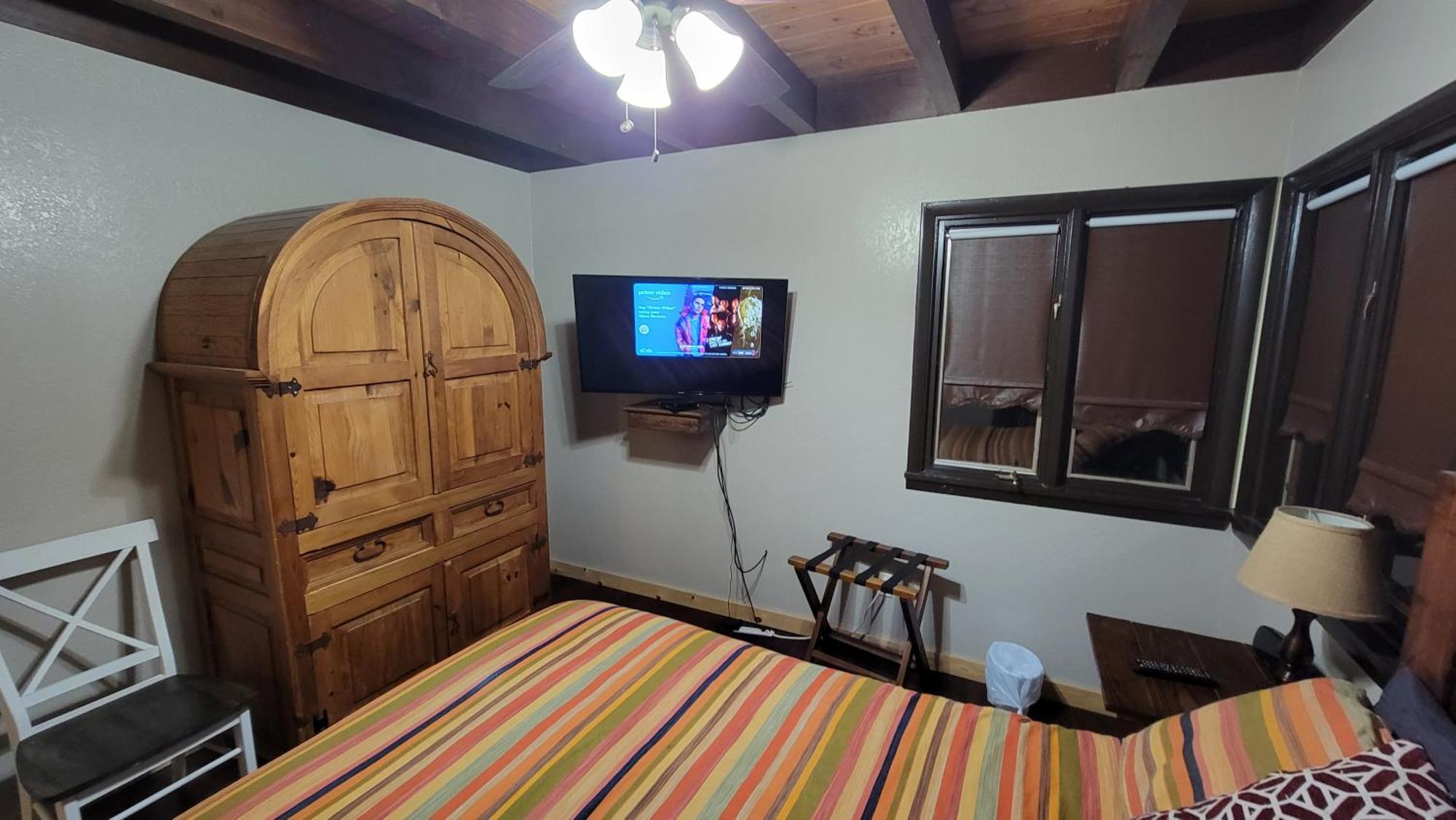 Bear Necessities, Luxury 5Bd Mtn Views, Hot Tub, Many Bear Sightings Villa Gatlinburg Exterior photo
