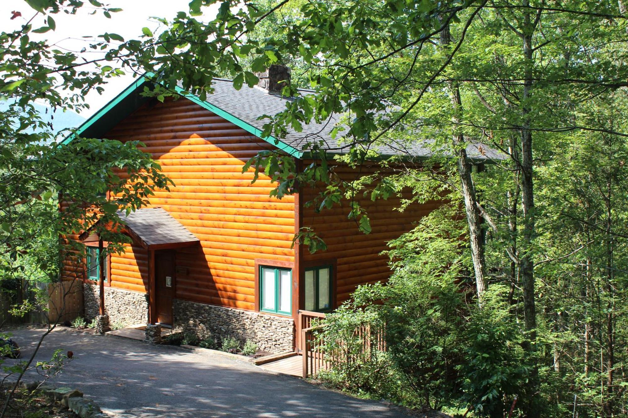 Bear Necessities, Luxury 5Bd Mtn Views, Hot Tub, Many Bear Sightings Villa Gatlinburg Exterior photo
